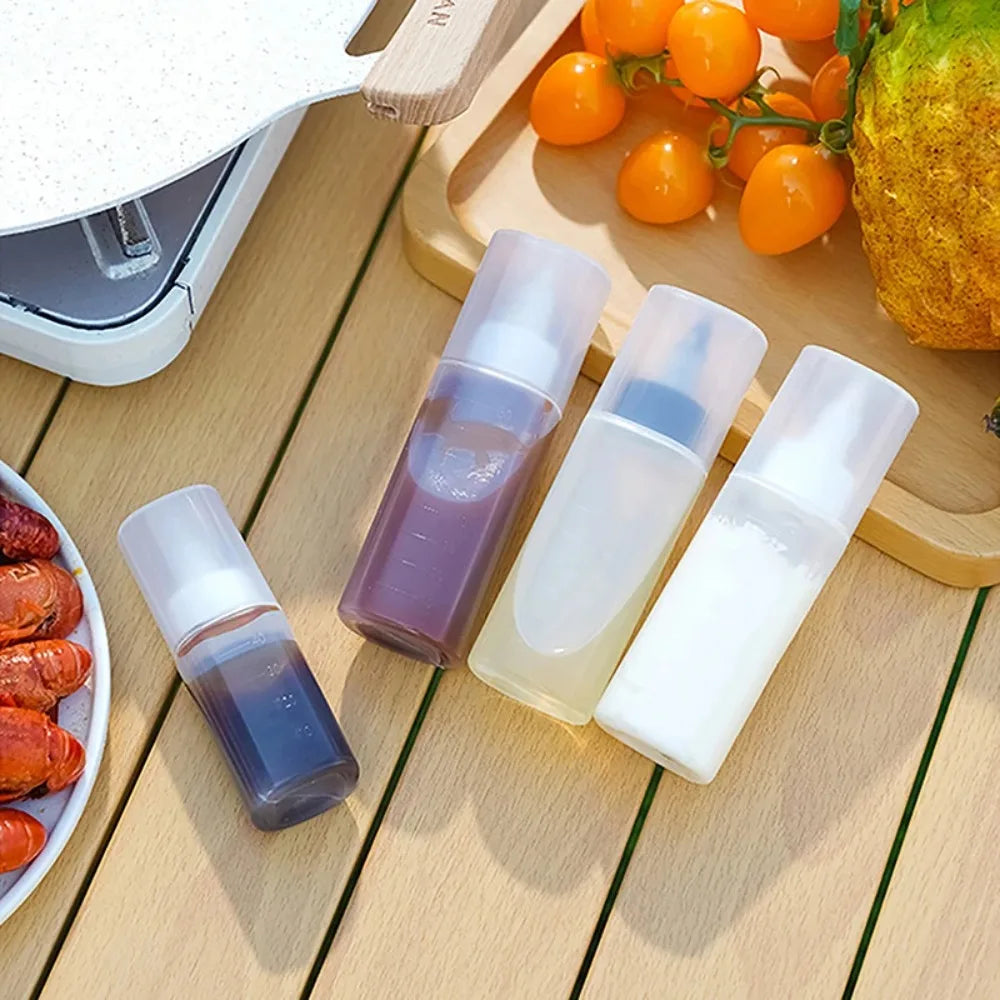 Mini Sauce Seasoning Box Portable Condiment Squeeze Bottle Oil Container Ketchup Mustard Dispenser Kitchen Picnic Bento Gadget